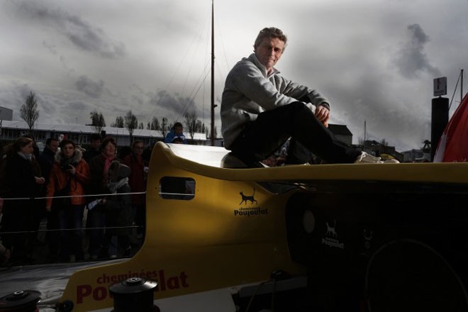 Bernard Stam on deck, Cheminees Poujoulat © Jean-Marie Liot / DPPI / Vendée Globe http://www.vendeeglobe.org